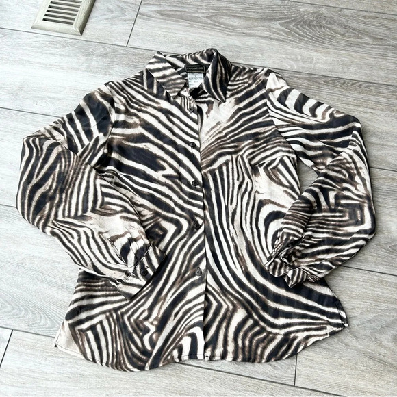 Vintage Louben Tiger Print Semi Sheer Button Down Shirt  Made in Canada - Picture 4 of 14